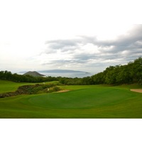 The par-4 sixth hole at Makena Golf Course has a split fairway. 